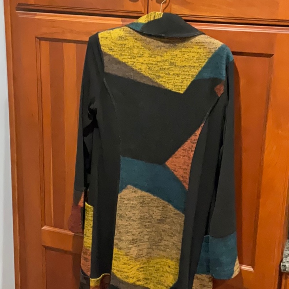 Bali Multicolor Two Button Cardigan - Picture 5 of 6